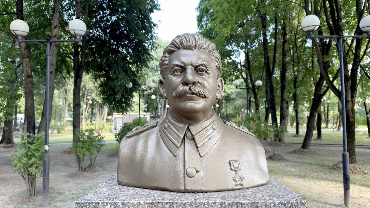 В России задумали поставить новый памятник Сталину