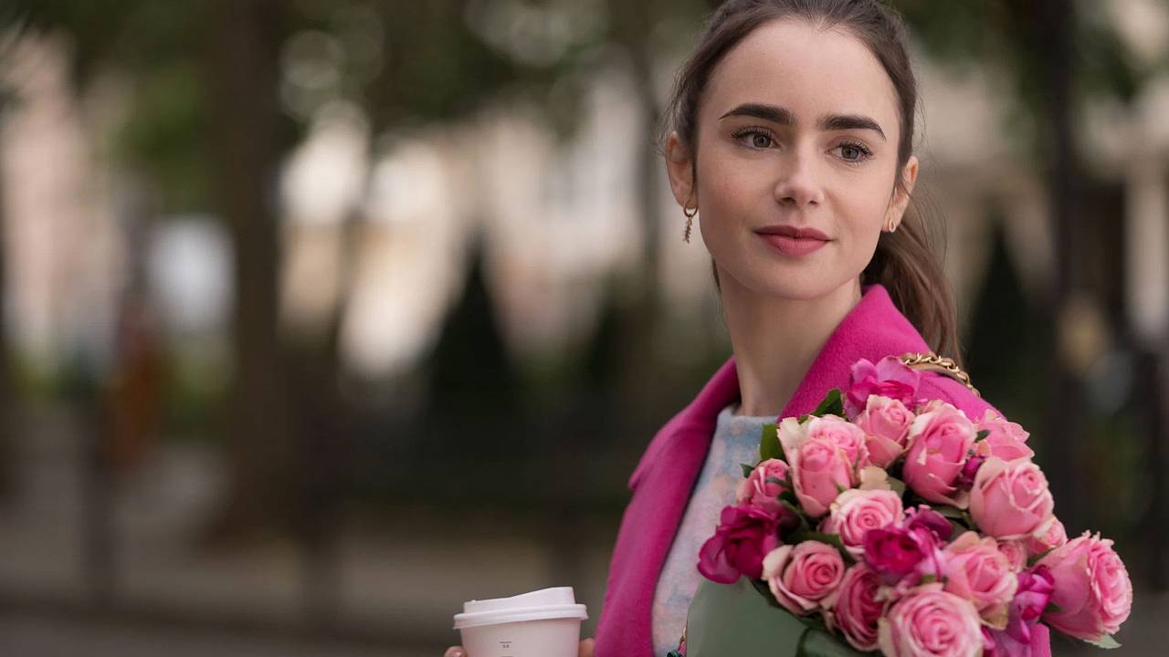 Звезда «Эмили в Париже» рассказала о любимом наряде в сериале
