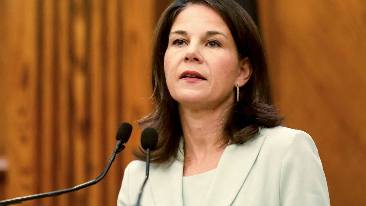 Бербок связала поддержку Украины с гарантией выживания одной страны