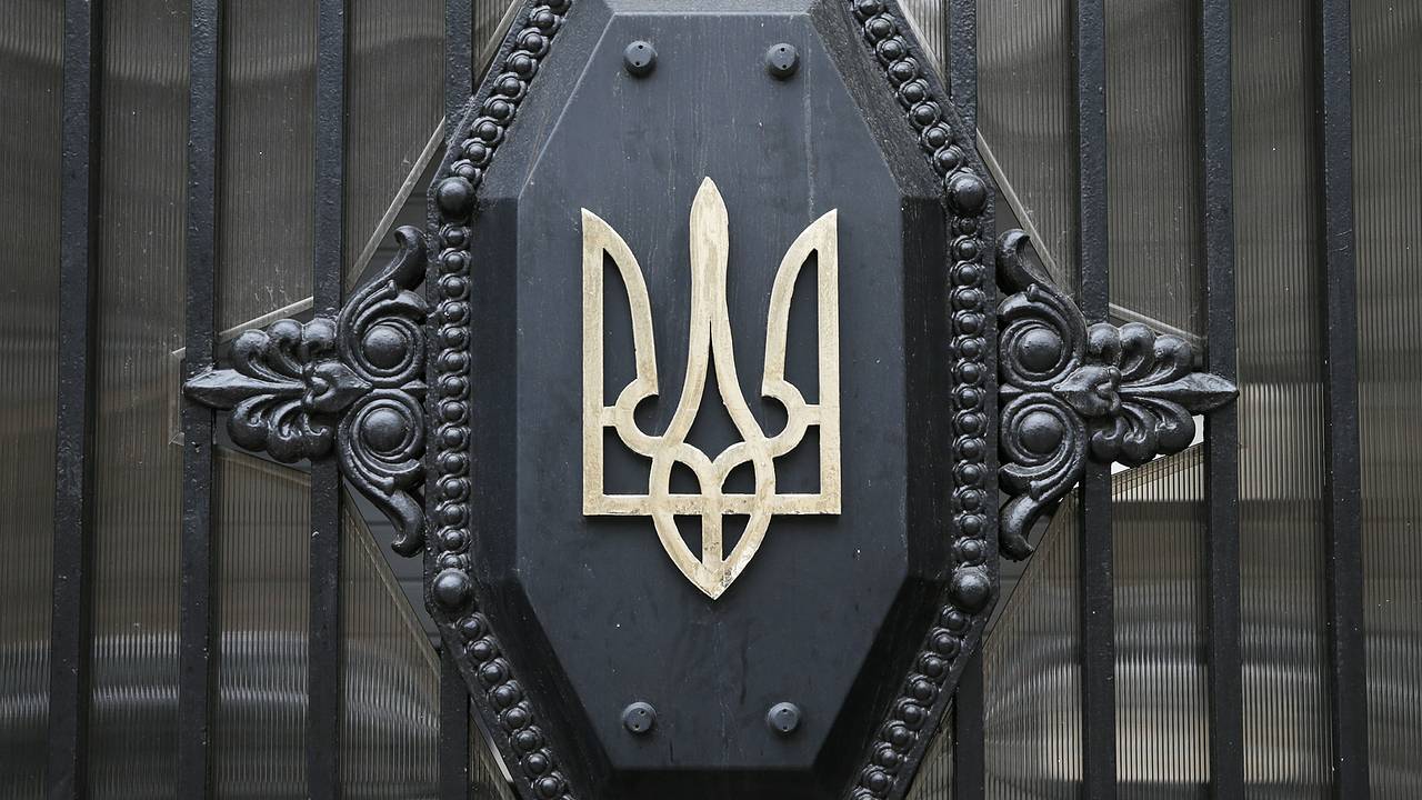 Депутата Рады не пустили на заседание суда по его иску о проведении президентских выборов