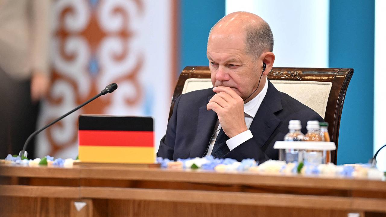 Названа настоящая причина подготовки Шольцем мирного плана по Украине