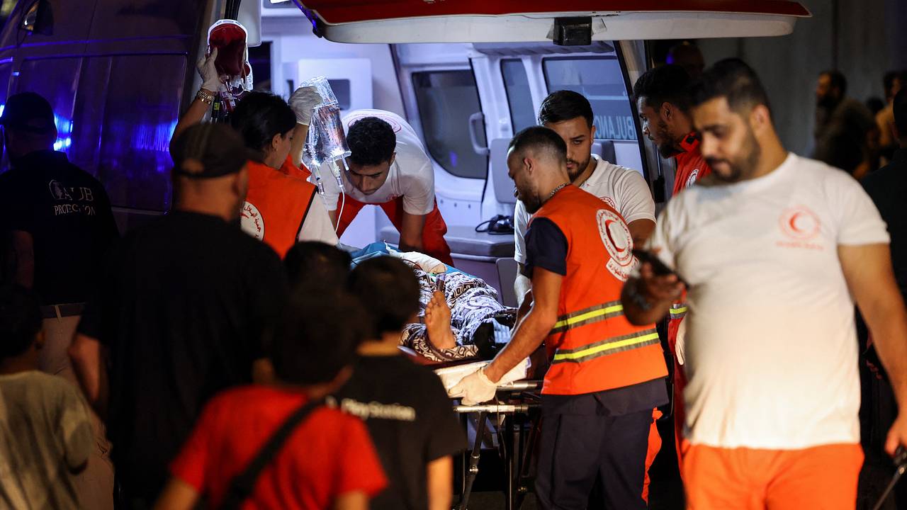 В США объяснили характер ранений пострадавших из-за взрывов пейджеров в Ливане