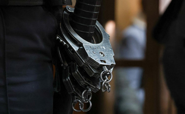 Трех жителей Приморья обвинили по делу о вымогательстве у военных