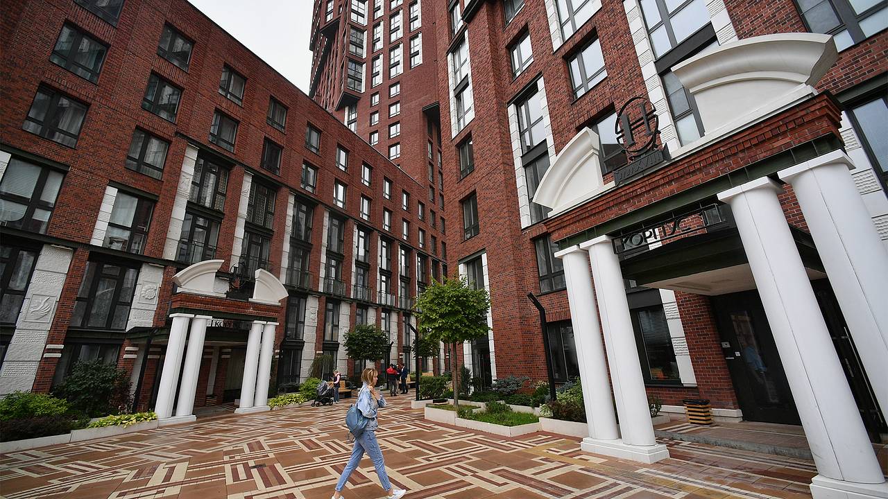 Сбер прокомментировал приостановку выдачи кредитов по семейной ипотеке