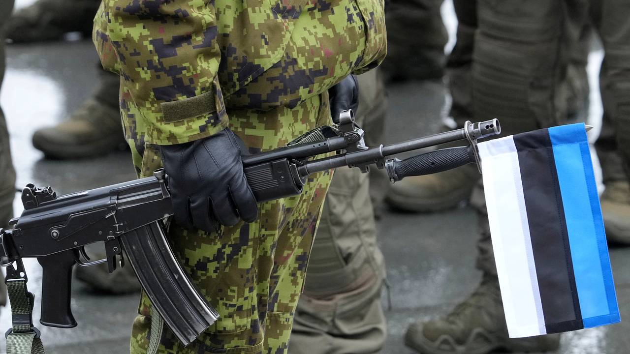 В Эстонии открылась новая военная база на границе с Россией