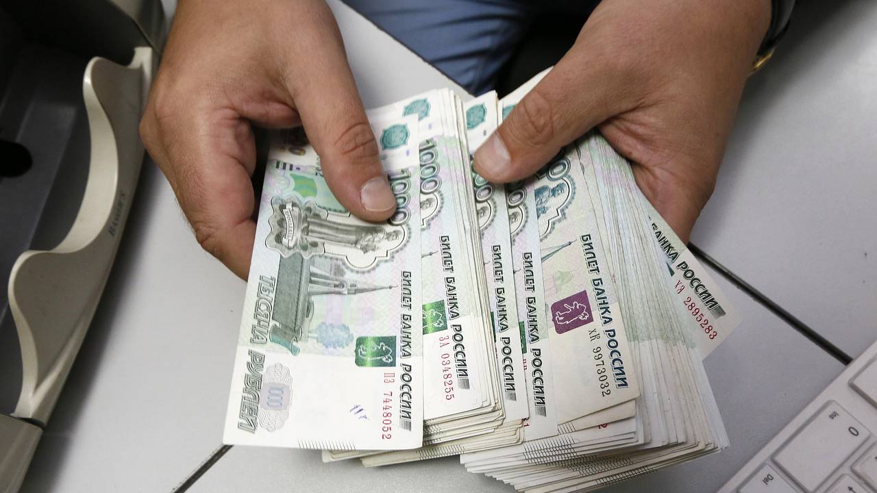 При обыске по делу о бронежилетах изъяли и арестовали наличные средства