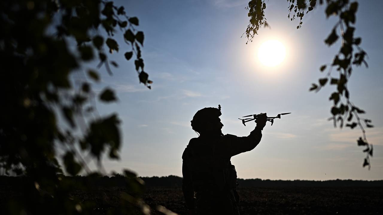 Украинские беспилотники атаковали пожарную часть МЧС в Горловке