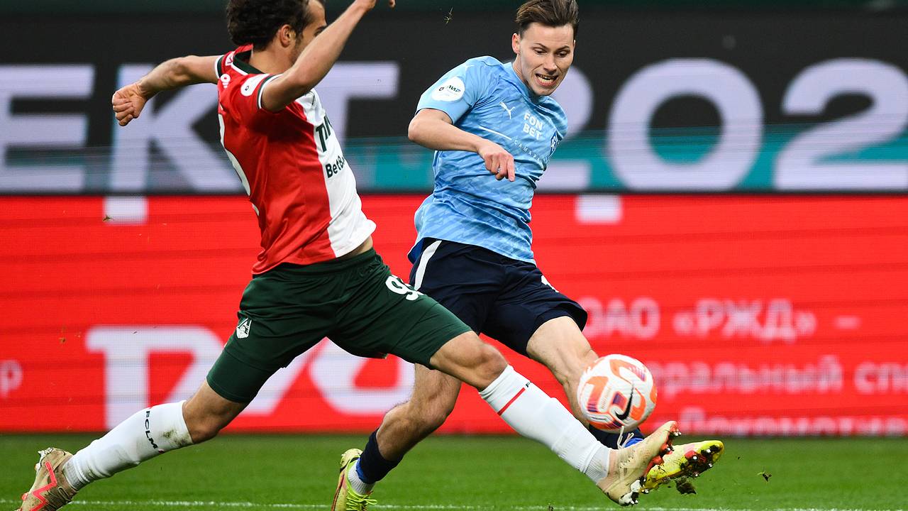 «Локомотив» стал лидером РПЛ