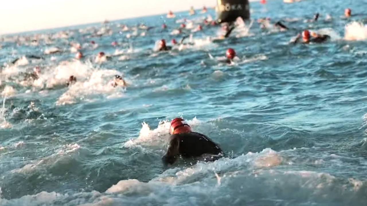 Россиянка утонула во время турнира по триатлону в Барселоне