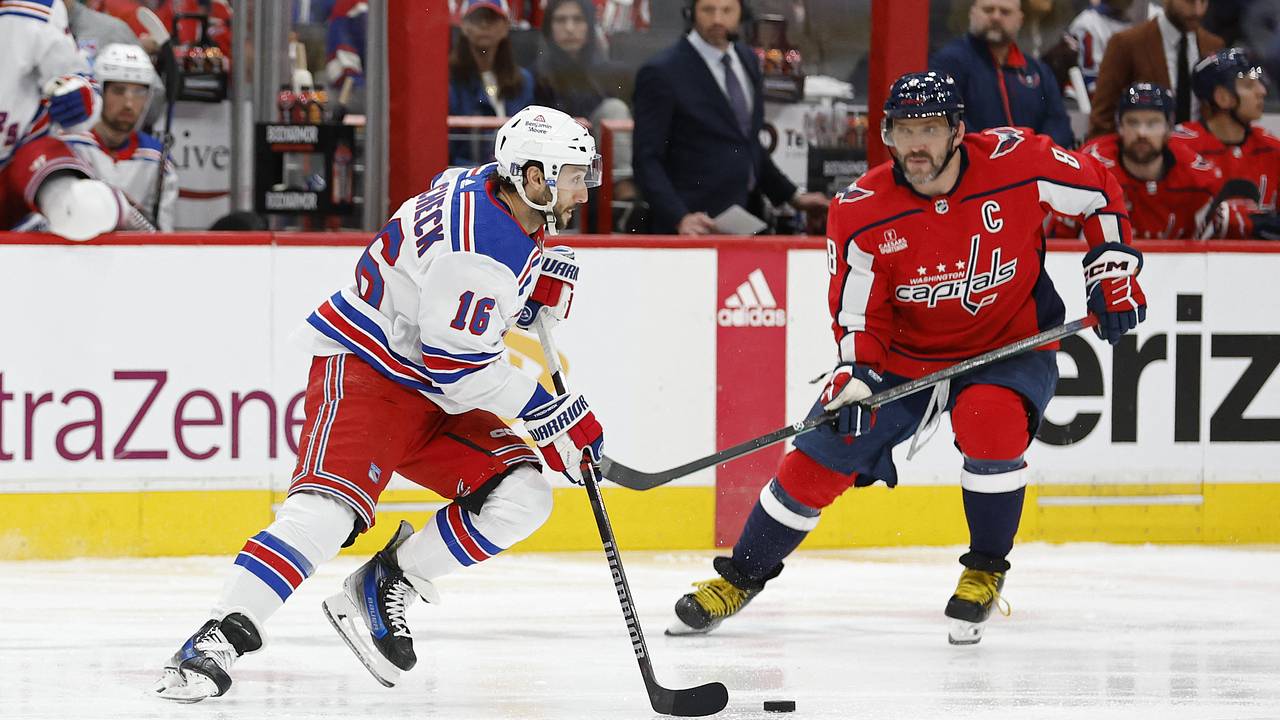 Стало известно о настроении Овечкина из-за разговоров о погоне за Гретцки