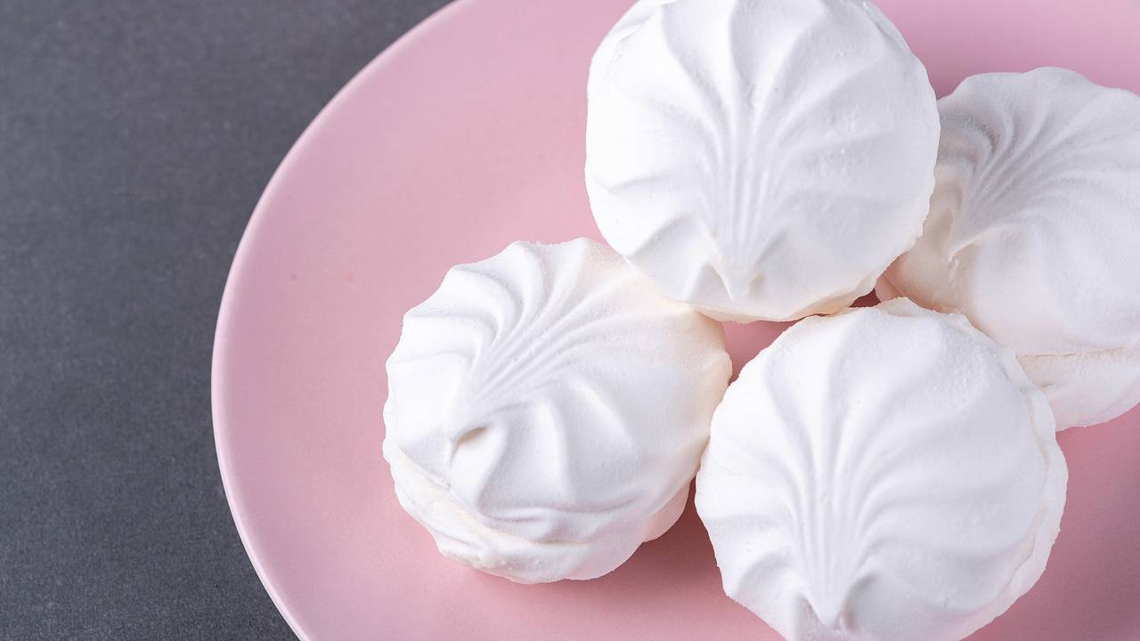 Сотни человек отравились зефиром из «ВкусВилла»