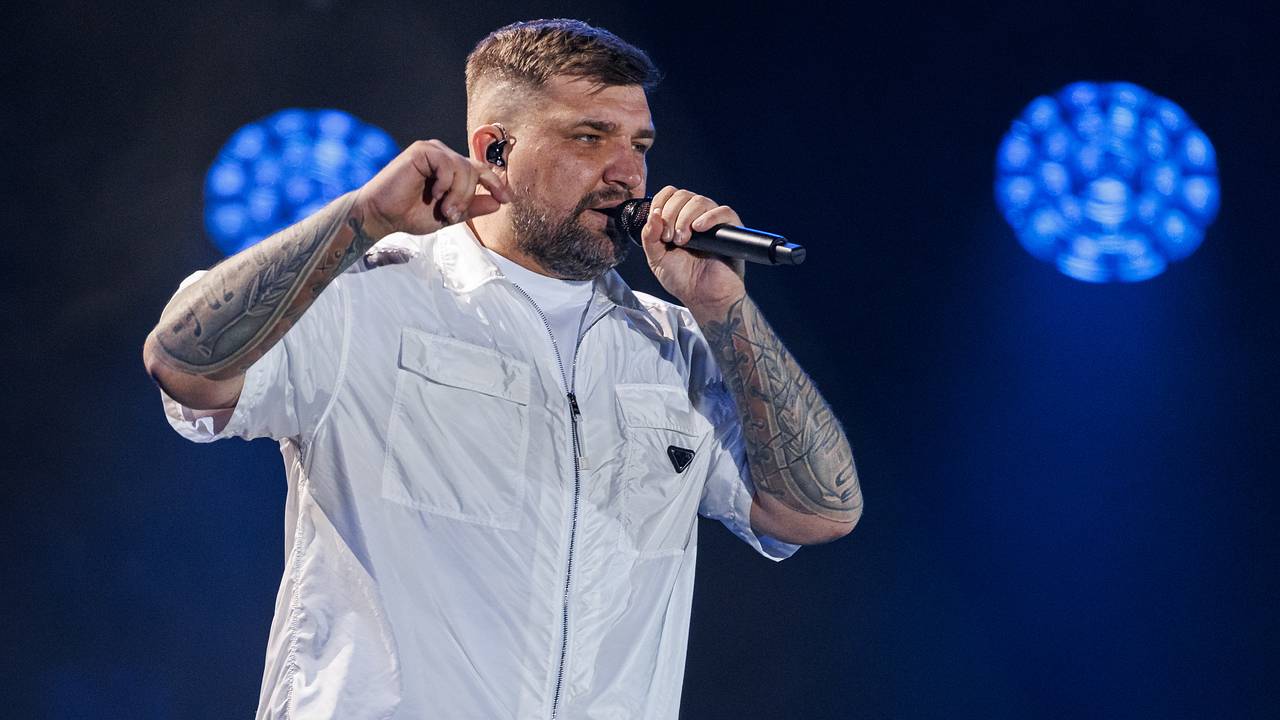 Устроившего потасовку с Бастой во время футбольного матча блогера задержали