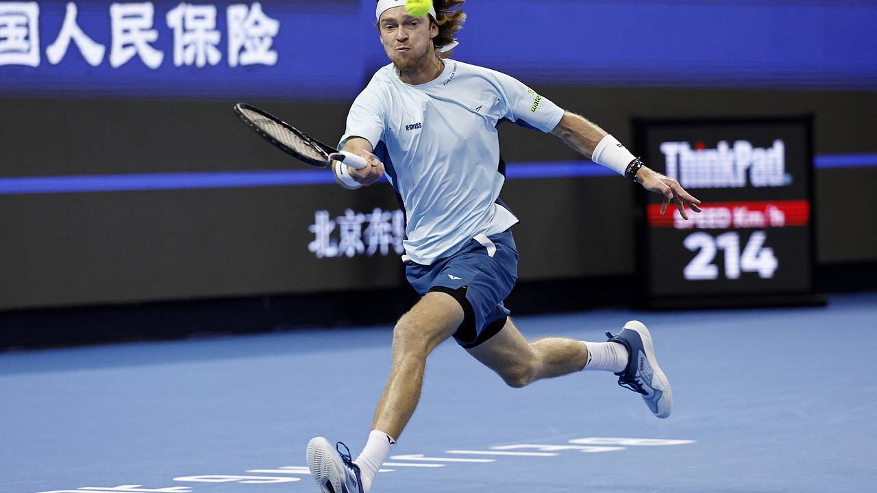 Россиянин Рублев опустился в рейтинге ATP