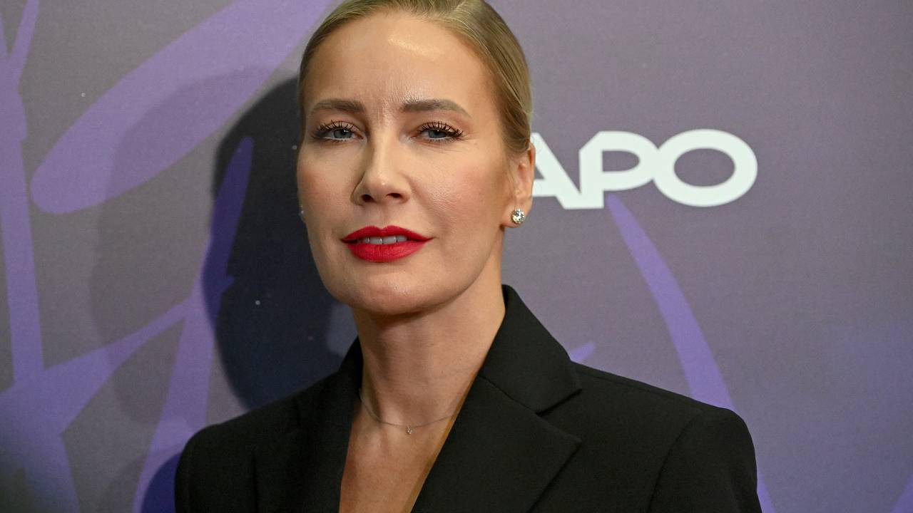 45-летняя Елена Летучая снялась в бикини на пляже