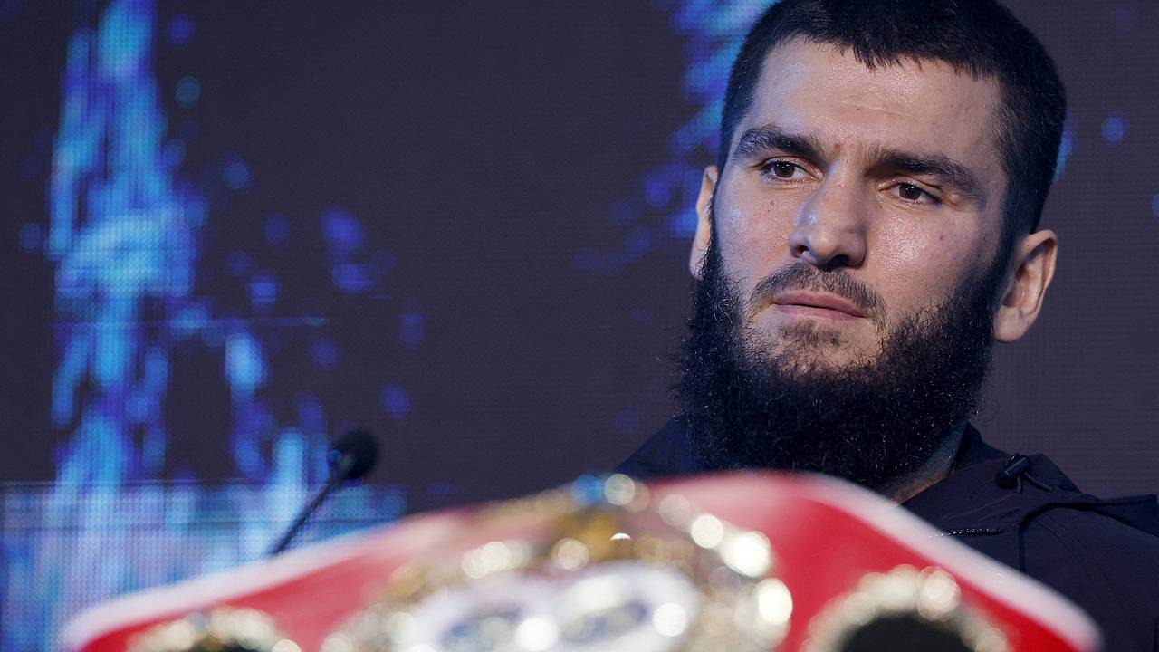 Журова оценила выступление Бетербиева под флагом Канады