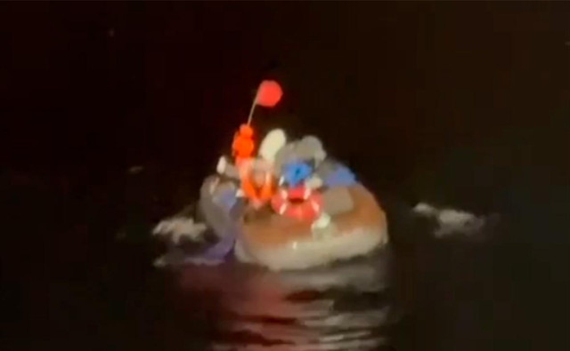 Спасенного в Охотском море перевели из реанимации в гастроэнтерологию