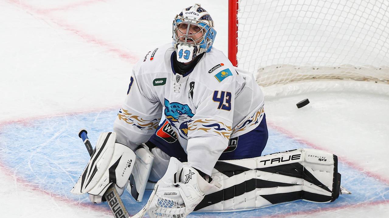 Клуб КХЛ решил расторгнуть контракты со всеми североамериканцами