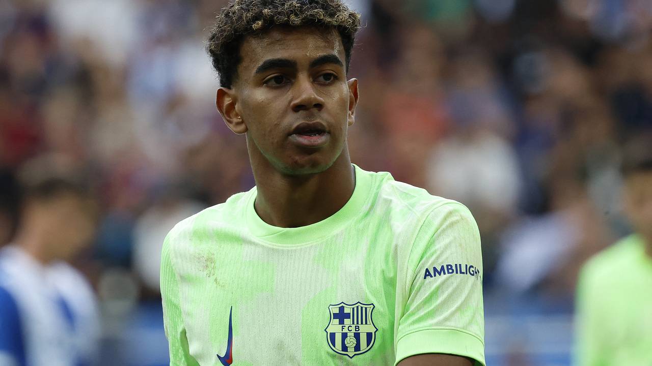 Названы претенденты на приз лучшему молодому футболисту Европы