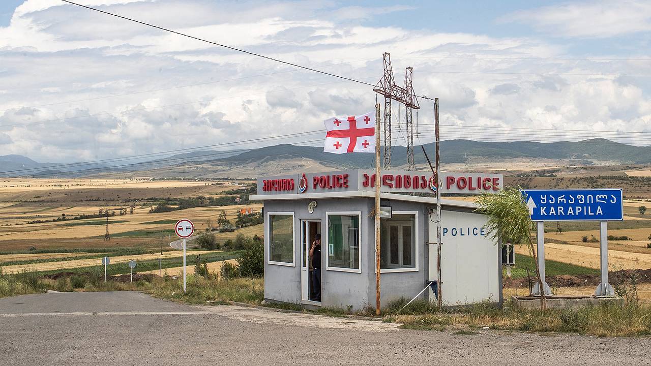 Абхазия закроет сухопутную границу с Грузией
