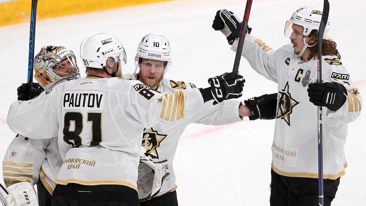 «Адмирал» в овертайме вырвал победу у «Спартака» в матче КХЛ