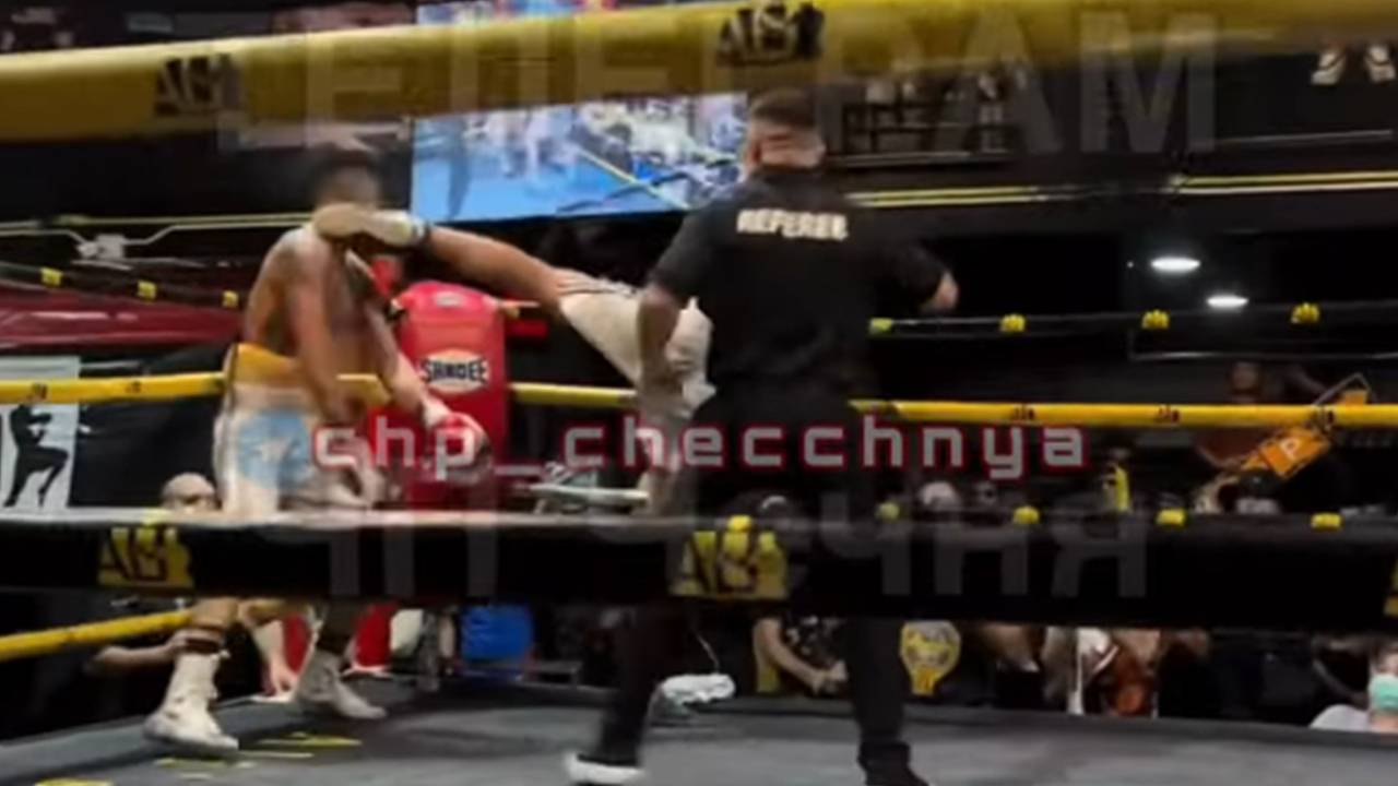 Выступавший в ММА россиянин нокаутировал соперника ногой в дебютном боксерском бою