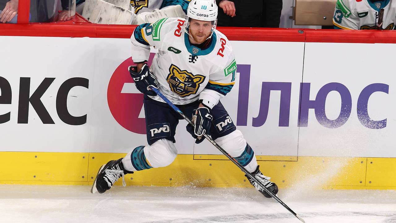 В Швейцарии отказались аннулировать контракт сбежавшего из России хоккеиста