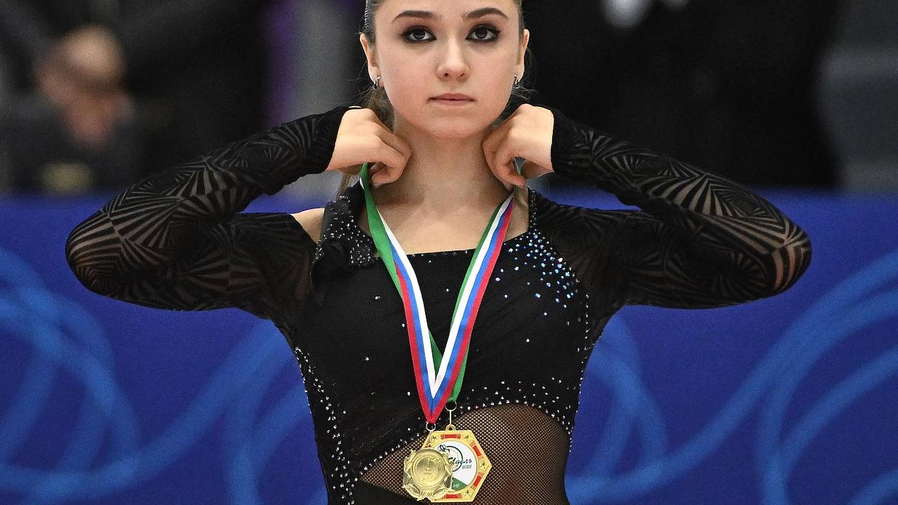 В допинг-деле фигуристки Валиевой появились 60 препаратов. Ее бывший врач объяснил, почему это нормально