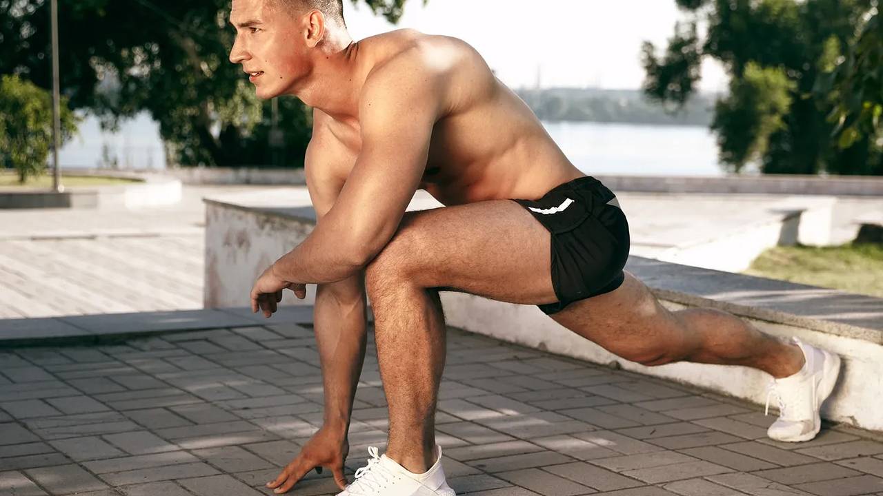 Названы лучшие упражнения для проблемных зон