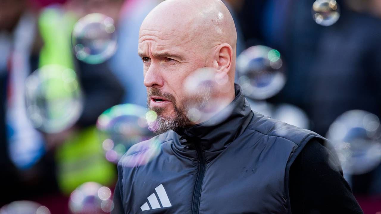 «Манчестер Юнайтед» уволил главного тренера