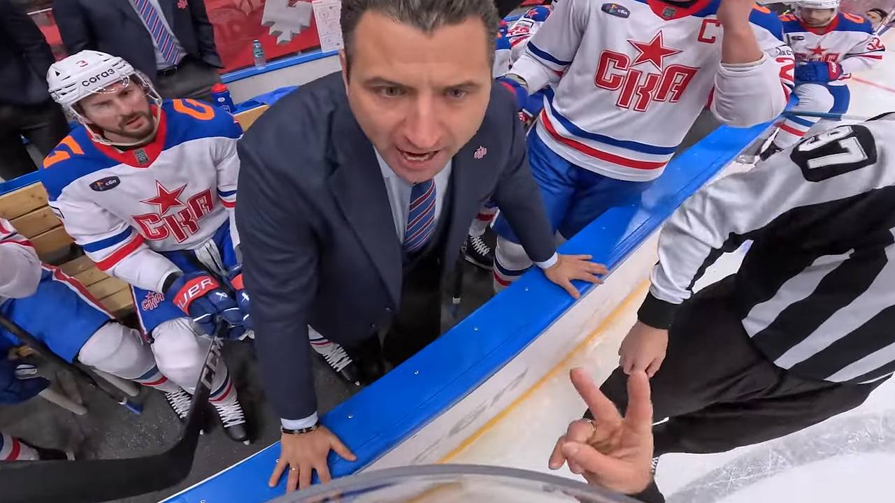 КХЛ показала видео общения Ротенберга с судьями на повышенных тонах