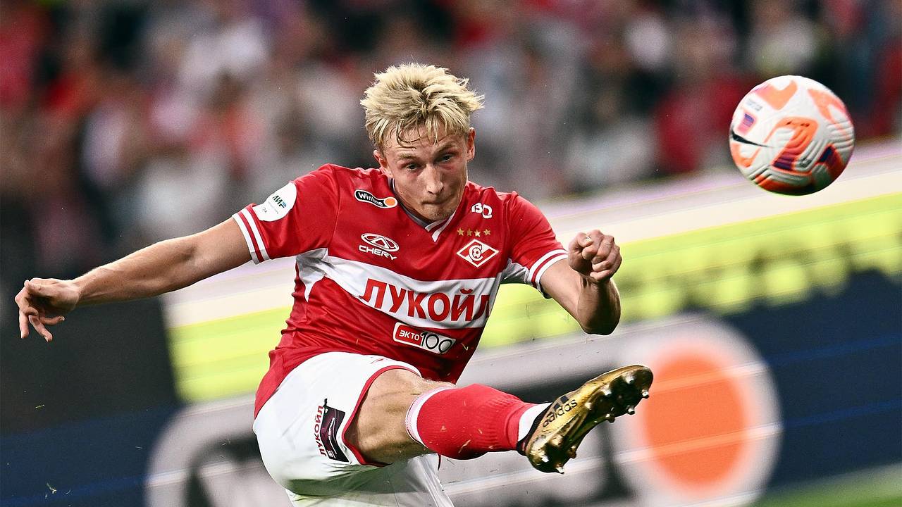 Футболист «Спартака» оценил слова вратаря «Зенита» о жизни на 30 тысяч рублей в месяц