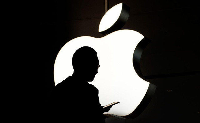 В Раменском мужчина купил три MacBook Pro 14 за ₽1107