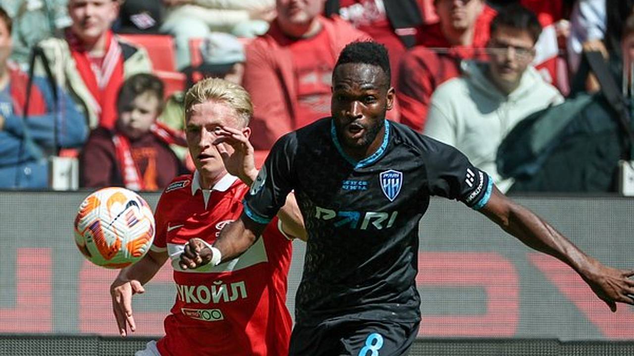 Иностранный футболист оценил слова вратаря «Зенита» о жизни на 30 тысяч рублей в месяц