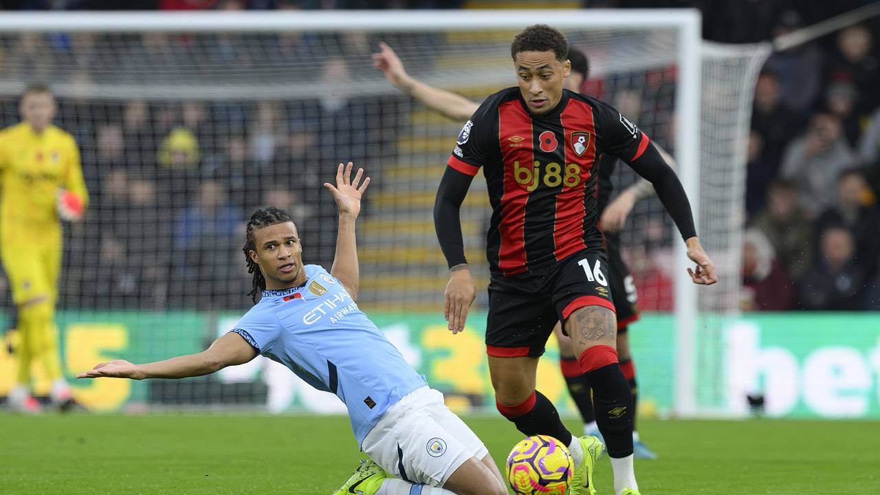 «Манчестер Сити» проиграл в АПЛ впервые за 11 месяцев