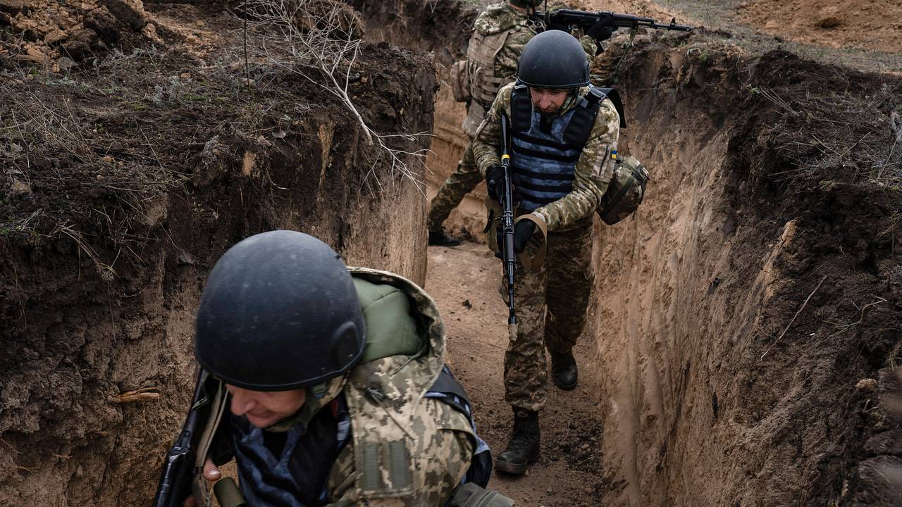 Сдавшийся в плен боец ВСУ рассказал об облавах военкомов на Украине
