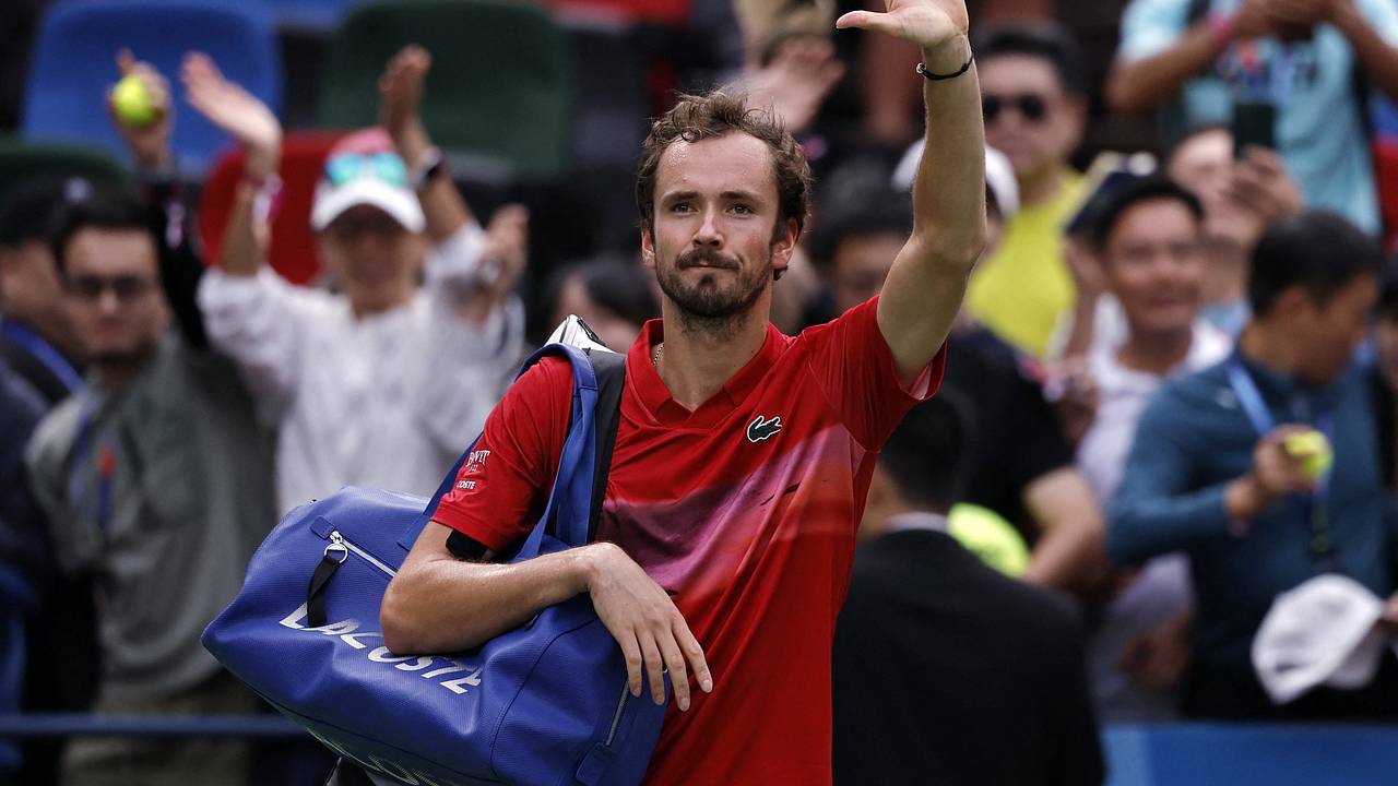 Медведев обошел Джоковича в рейтинге ATP