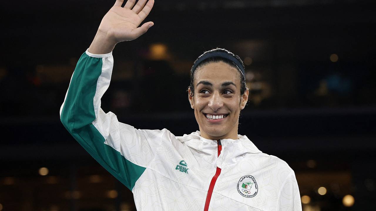 Провалившую гендерный тест боксершу пригласили в Россию