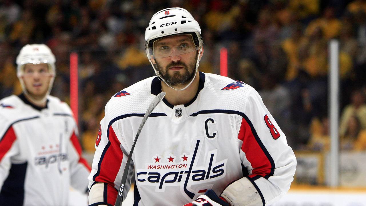 Овечкин сократил отставание от Гретцки до 32 голов