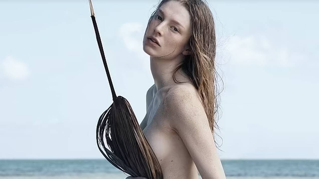 Звезда «Эйфории» снялась обнаженной для календаря Pirelli