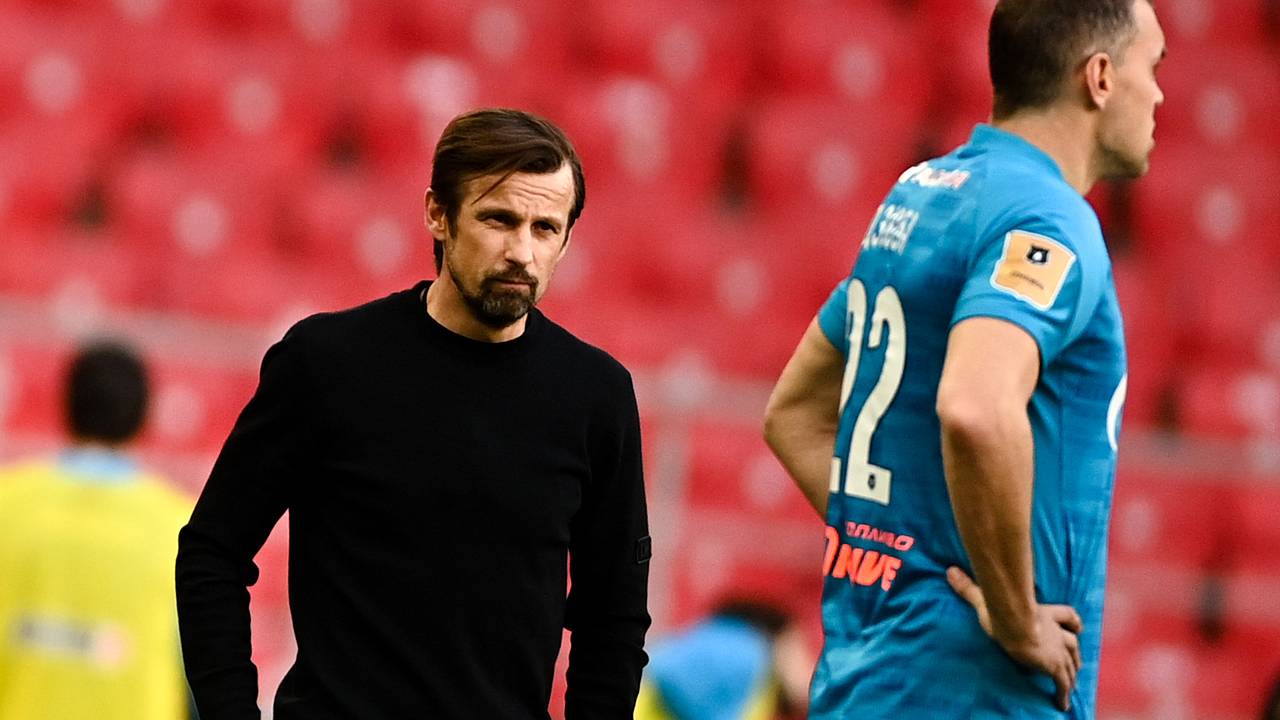 Дзюба объяснил нежелание жать руку Семаку