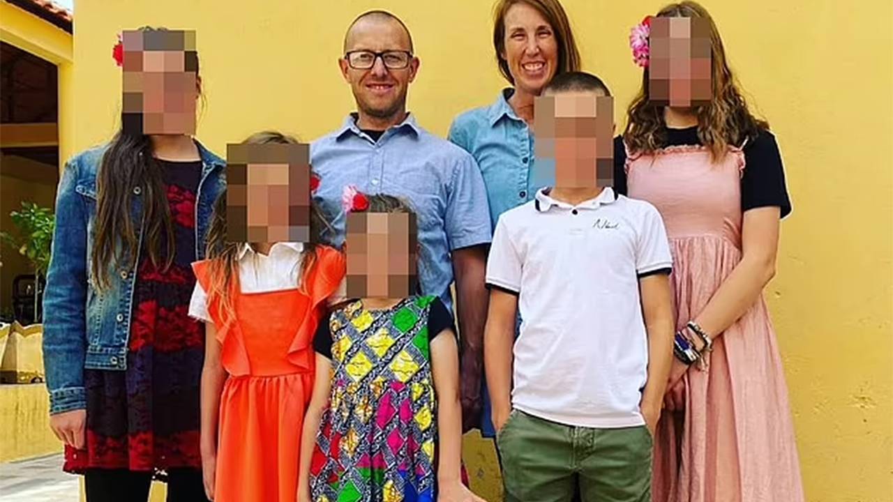 Жена миссионера в Африке расправилась с ним при помощи молодого любовника