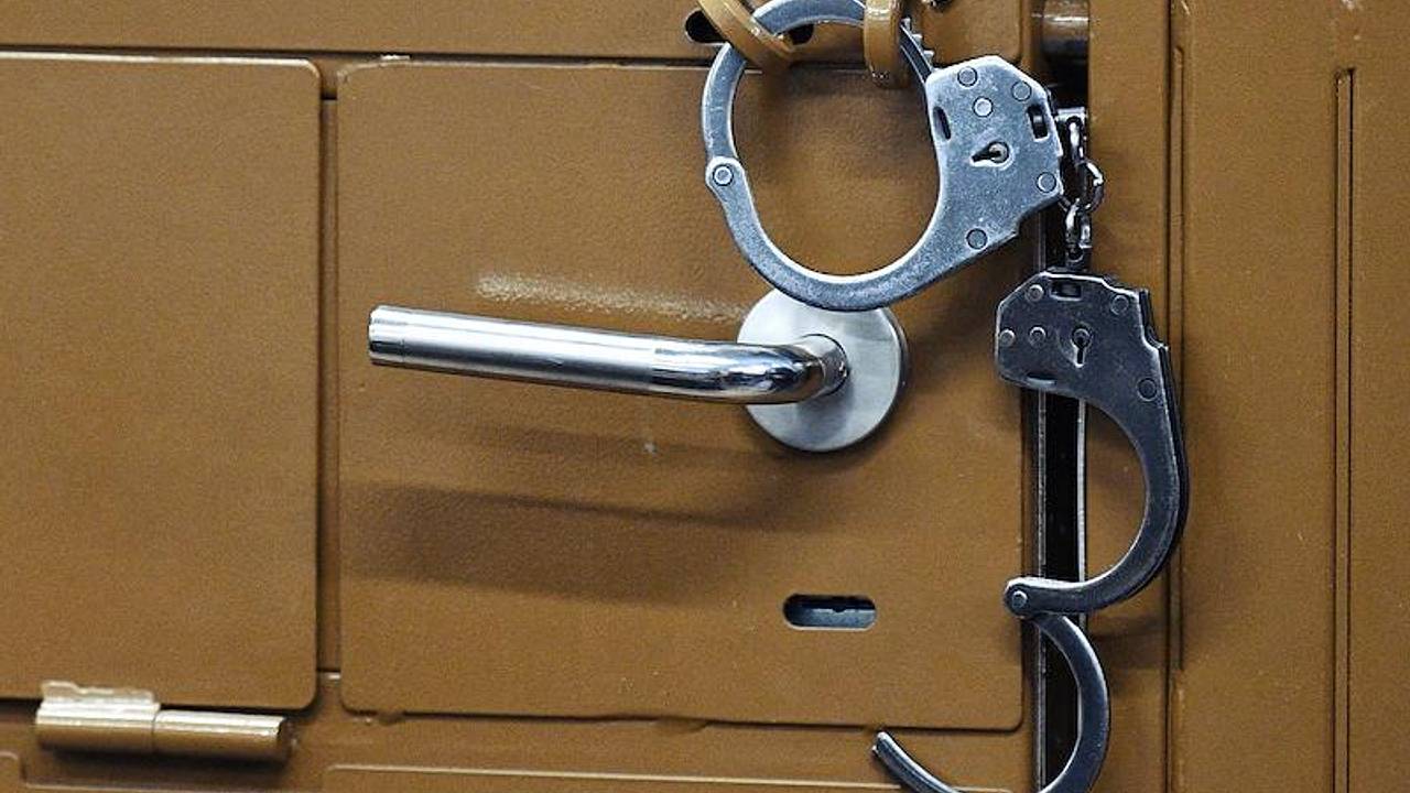 В России осудили вонзившего нож в мирного жителя бойца «Азова»