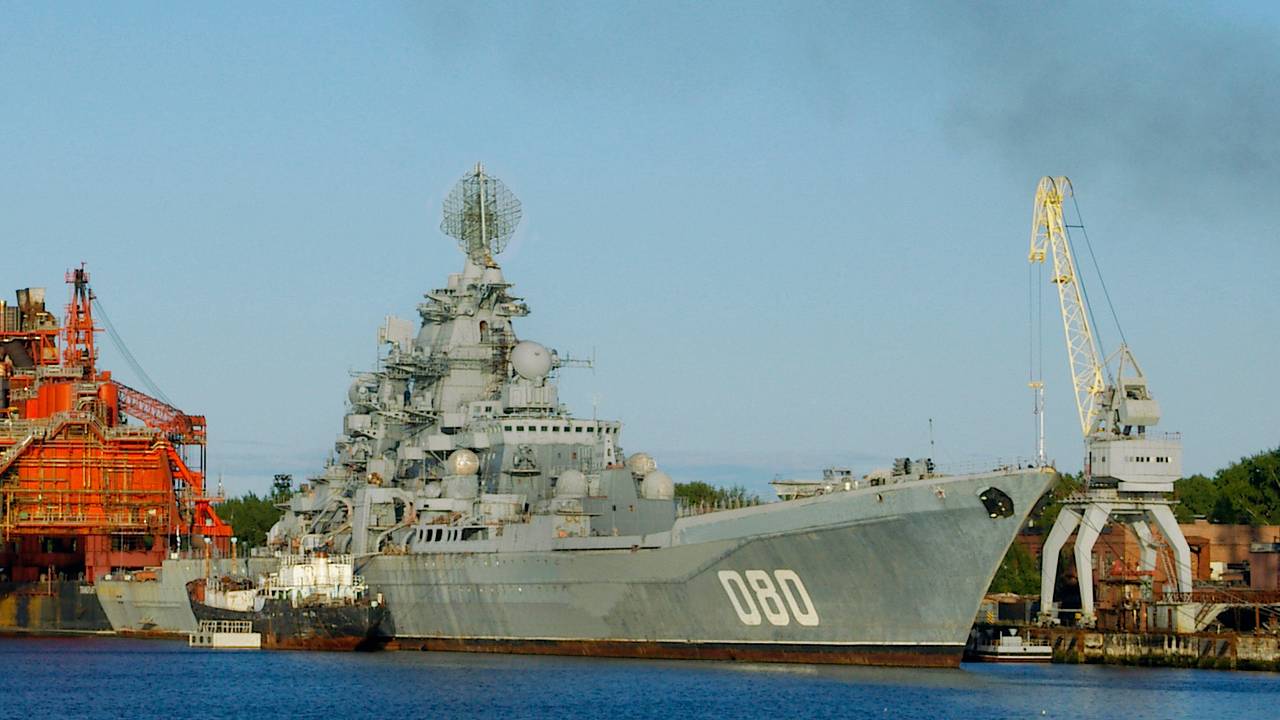 Выход российского «Адмирала Нахимова» в море отложили