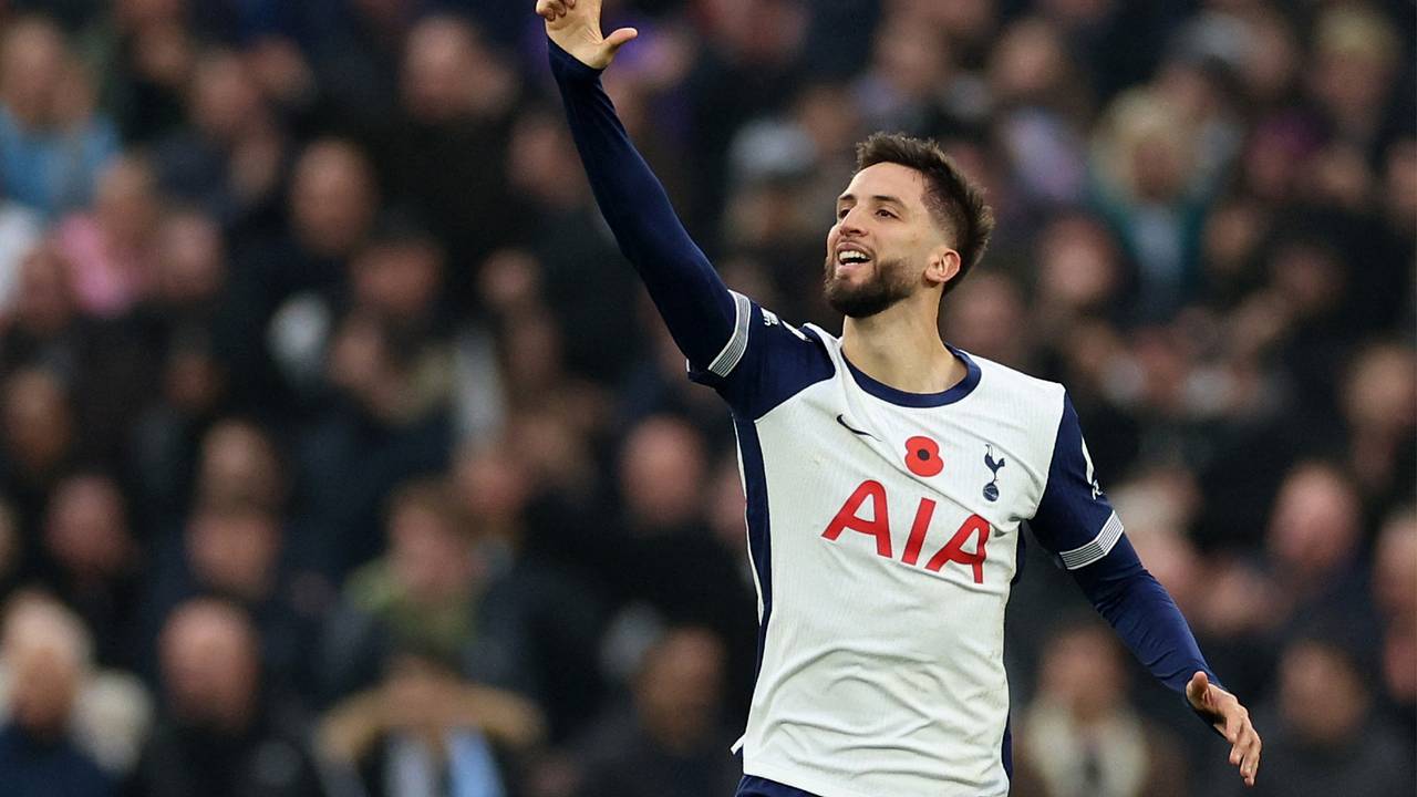 Футболиста «Тоттенхэма» дисквалифицировали на семь матчей за шутку о корейцах