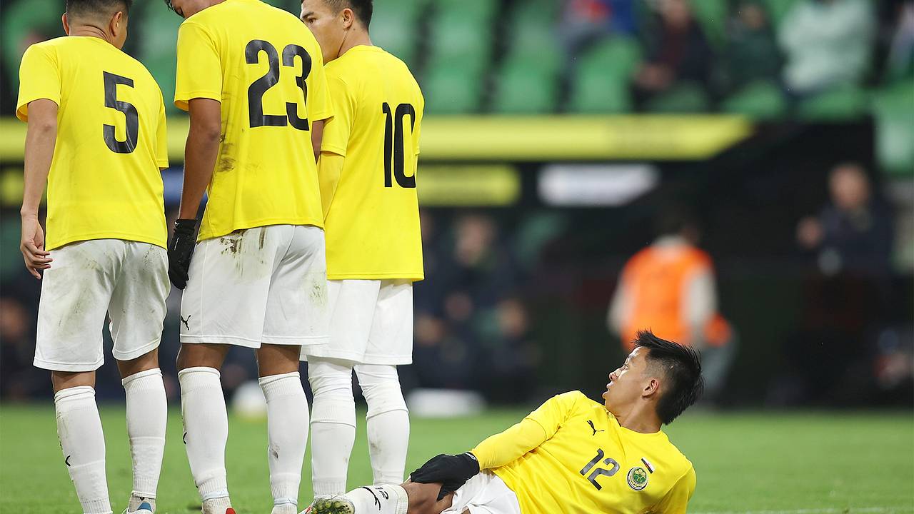 В Брунее опровергли информацию о походе футболистов сборной в стриптиз в Краснодаре