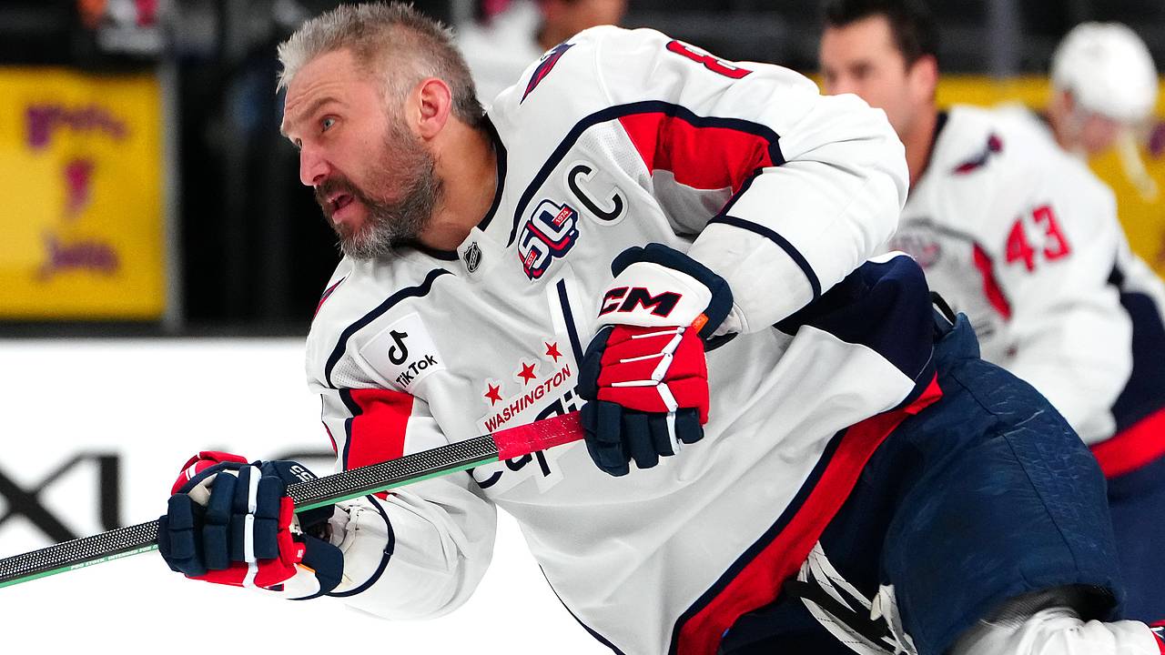 Назван процент желающих победы Овечкина над Гретцки игроков НХЛ