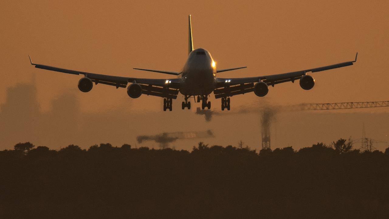 Российские авиакомпании приостановили эксплуатацию половины своих Airbus neo