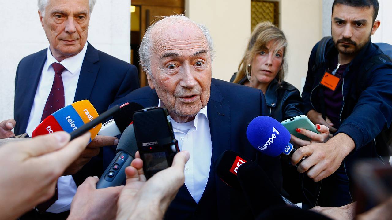 Блаттер словами «я создал монстра» раскритиковал ФИФА