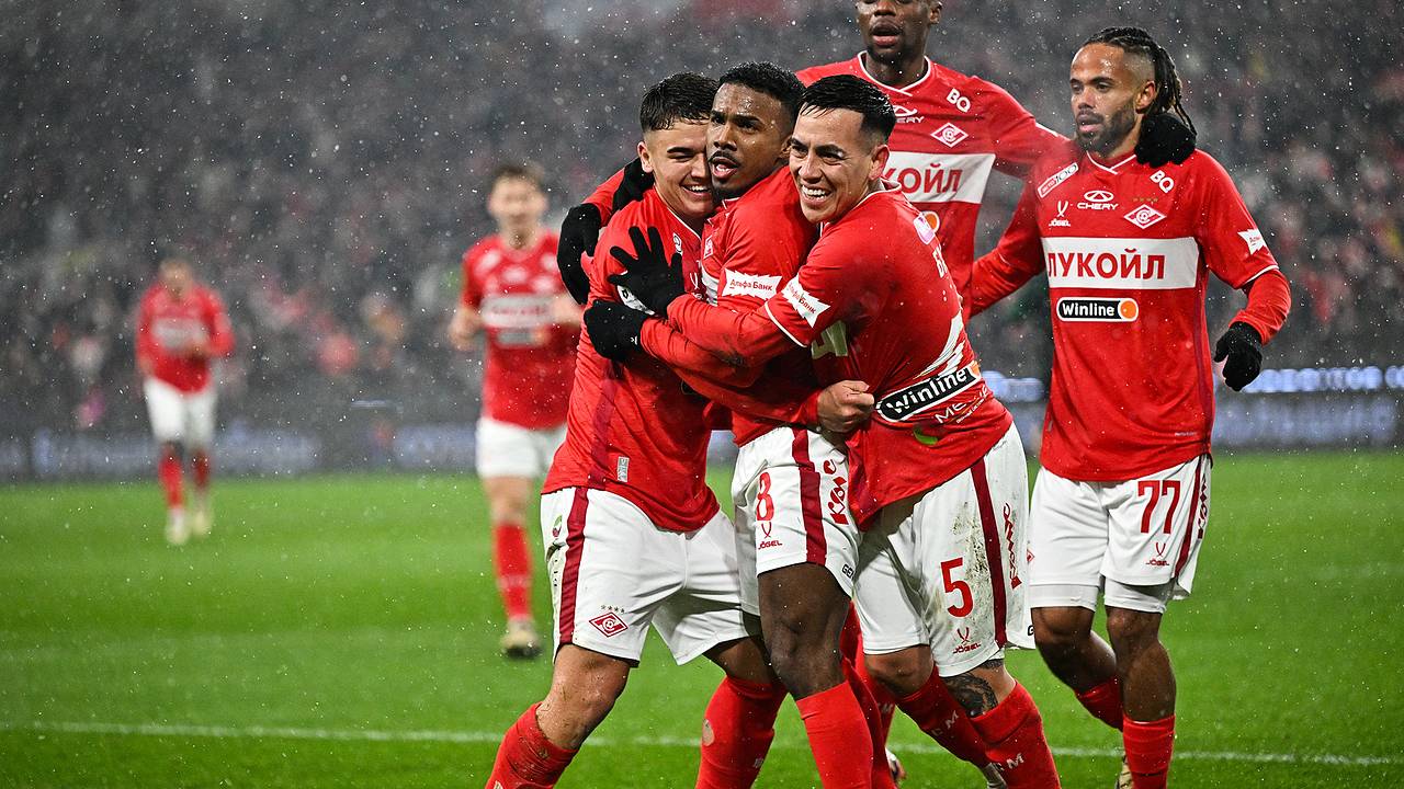 «Спартак» разгромил «Локомотив» в дерби