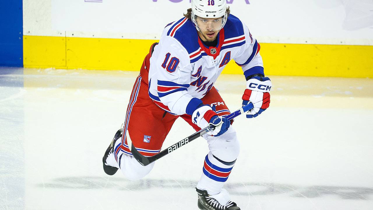 Панарин оформил дубль в матче НХЛ